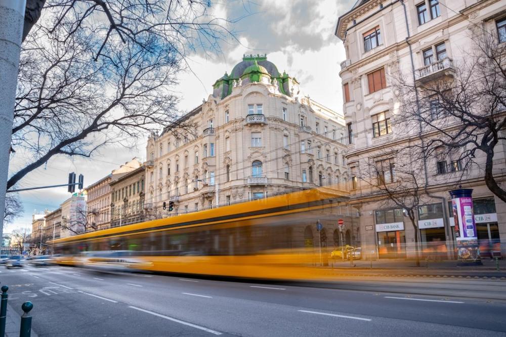 Upp Design Home Budapest Exteriör bild